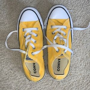 Yellow converse